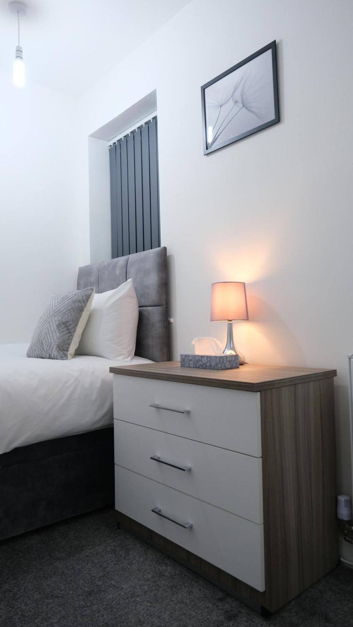 Modernized Three Bedroom House Near City Stadium, Attractions, City Centre - Sky N Netflix - Convenient Transport Manchester Dış mekan fotoğraf