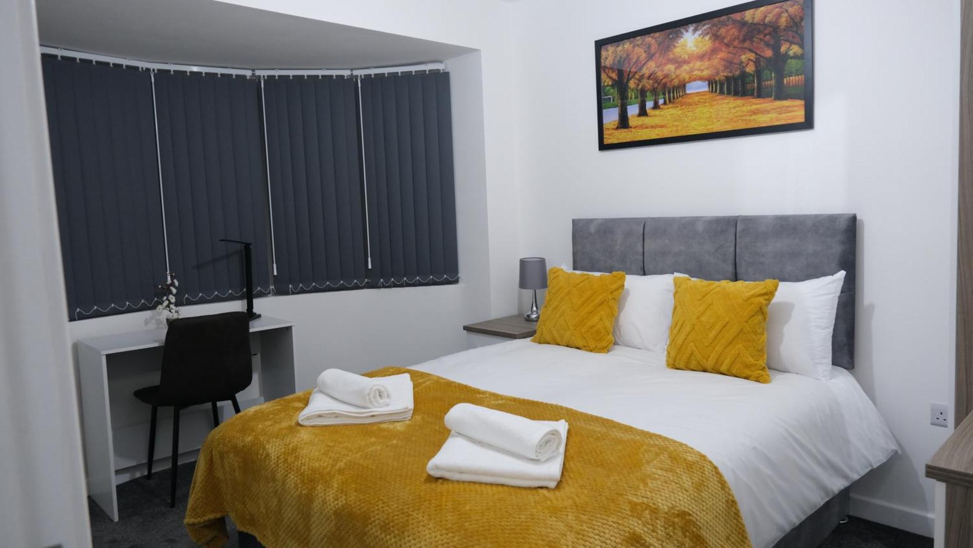 Modernized Three Bedroom House Near City Stadium, Attractions, City Centre - Sky N Netflix - Convenient Transport Manchester Dış mekan fotoğraf